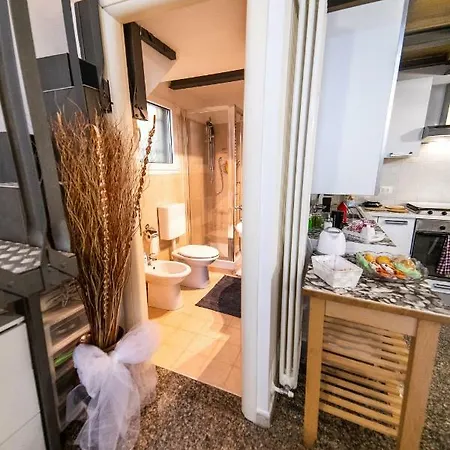 Anais' Loft- Osp. Sant'orsola-fiera *