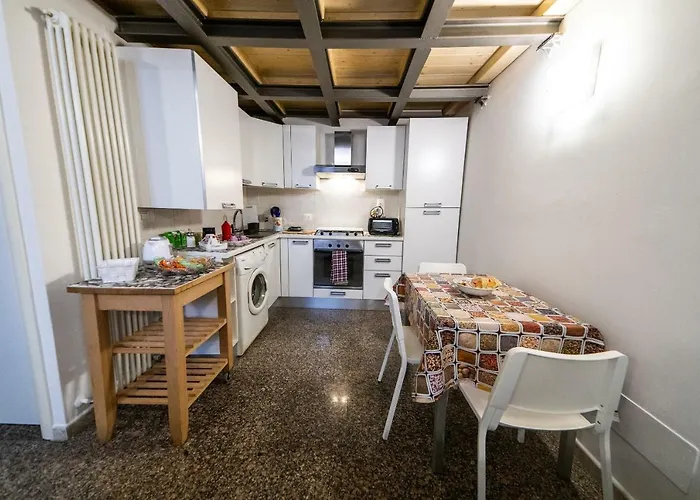 Anais' Loft- Osp. Sant'orsola-fiera بولونيا