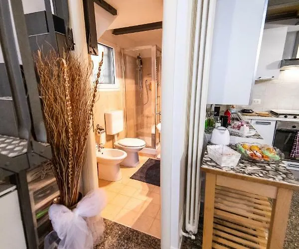 Anais' Loft- Osp. Sant'orsola-fiera *