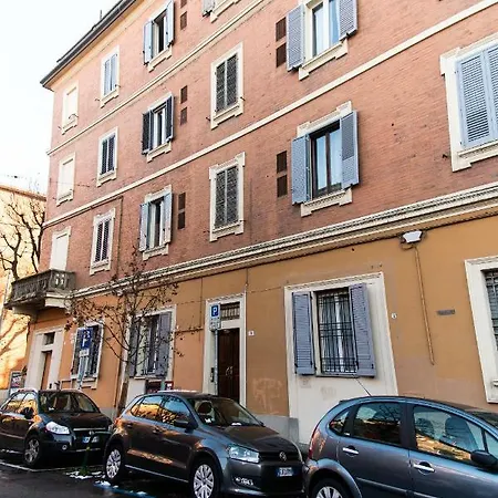 Anais' Loft- Osp. Sant'orsola-fiera Lägenhet